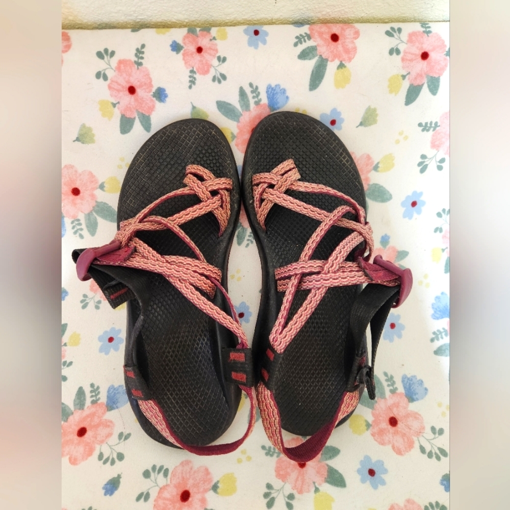 Chaco sandals Sz 9